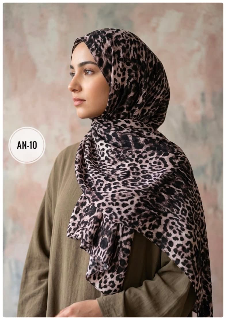 PREMIUM ZERA SOFT  CHIFFON TIGER PRINT HIJAB thumbnail 2